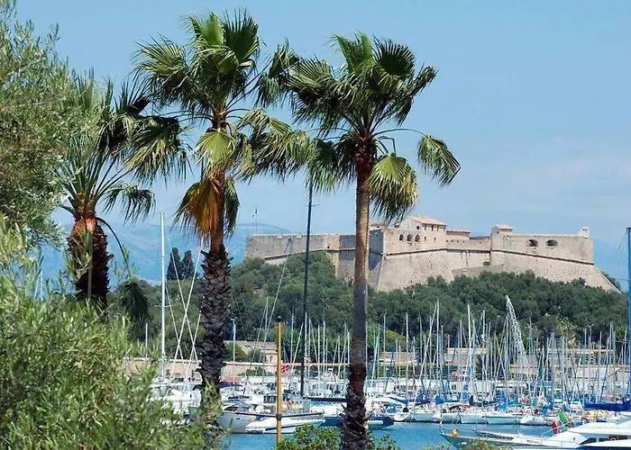 3p Refait à Neuf - Parking L430cm X W275cm Antibes
