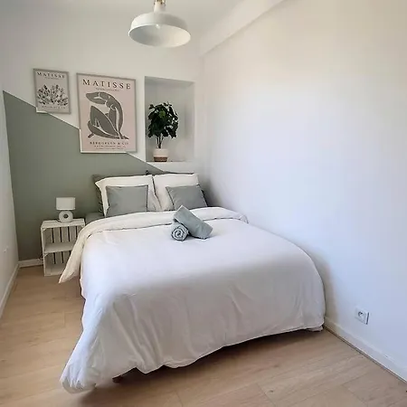 3p Refait A Neuf - Parking L430cm X W275cm Apartment